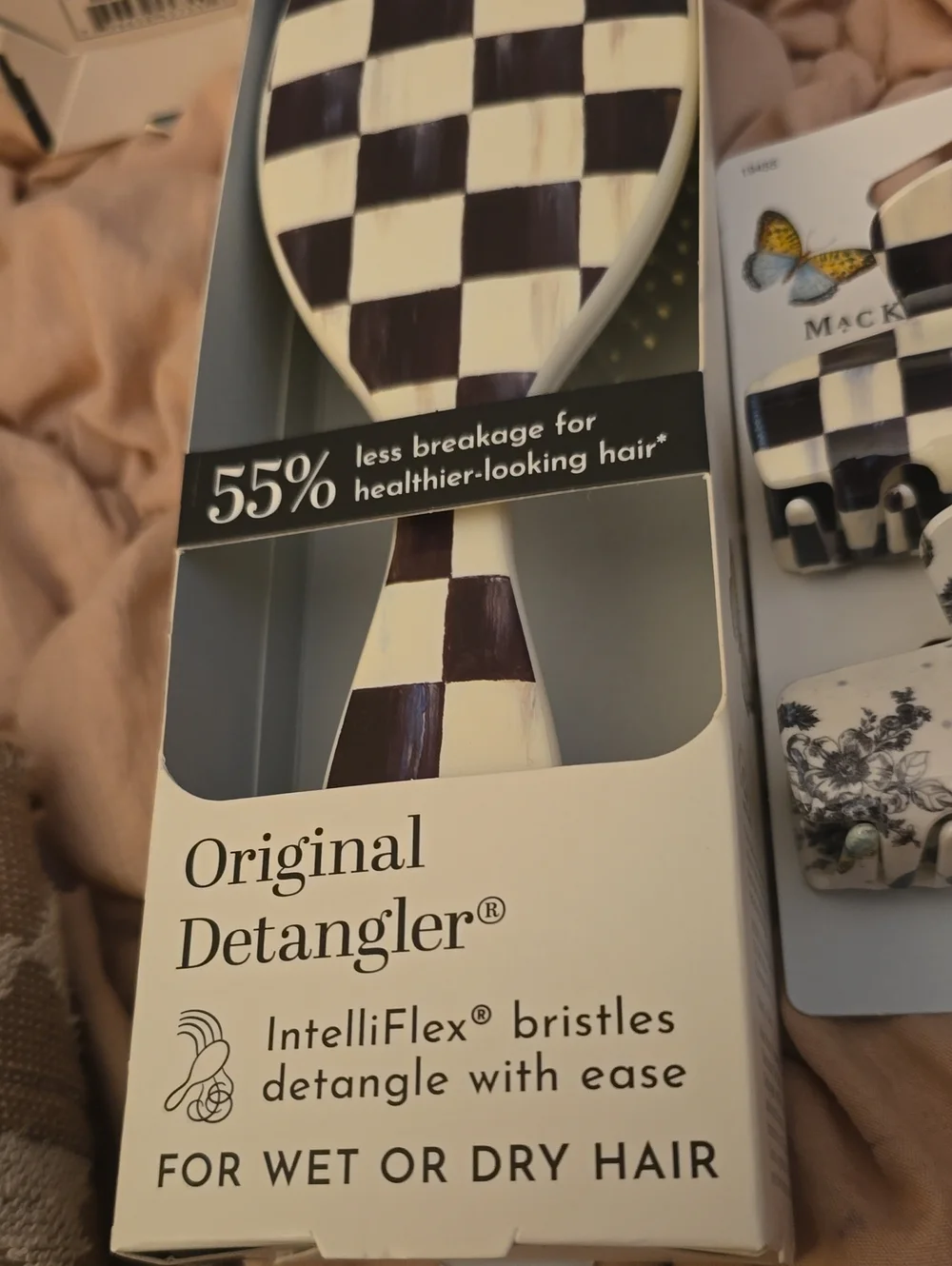 Mackenzie Childs Wet Detangler Brush W/ Goody Hair Clips